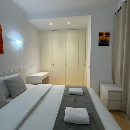 Sebastian Two Apartment Lisbon